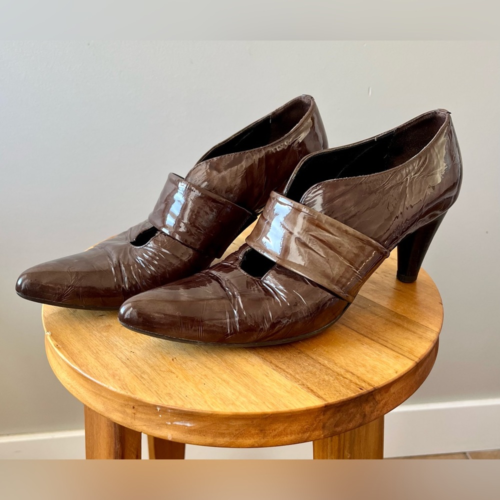 Arnold Churgin Heels Size 6.5/7 Brown Patent Leather Handmade - witchcore gothic